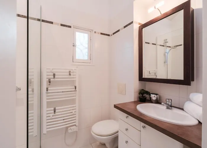 La Petite Arcachonnaise By Interhome